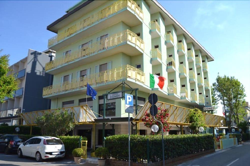 Hotel Sidney Bellaria-Igea Marina Buitenkant foto