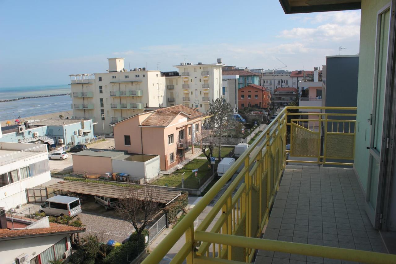Hotel Sidney Bellaria-Igea Marina Buitenkant foto