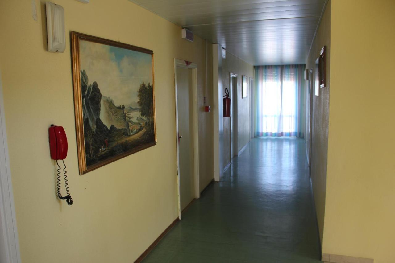 Hotel Sidney Bellaria-Igea Marina Buitenkant foto