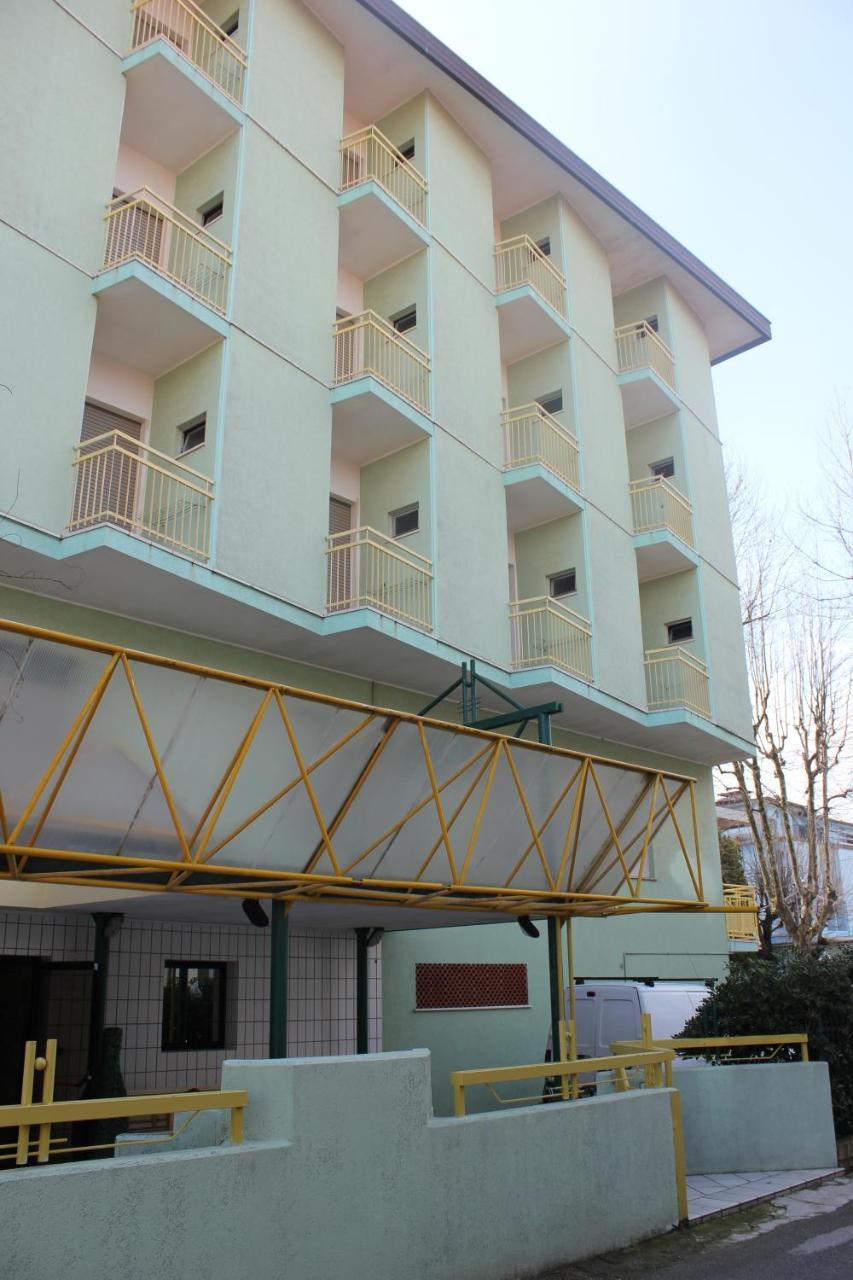 Hotel Sidney Bellaria-Igea Marina Buitenkant foto